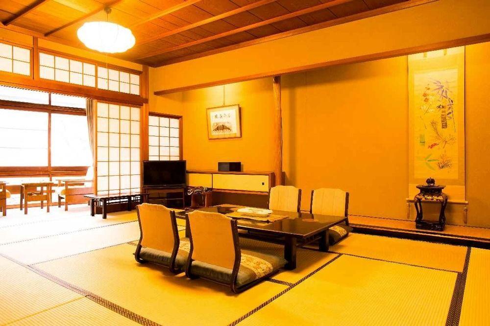Tsutaya Ryokan Toyooka  Exterior photo